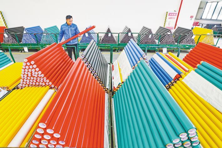 研发新产品 冲刺全年红